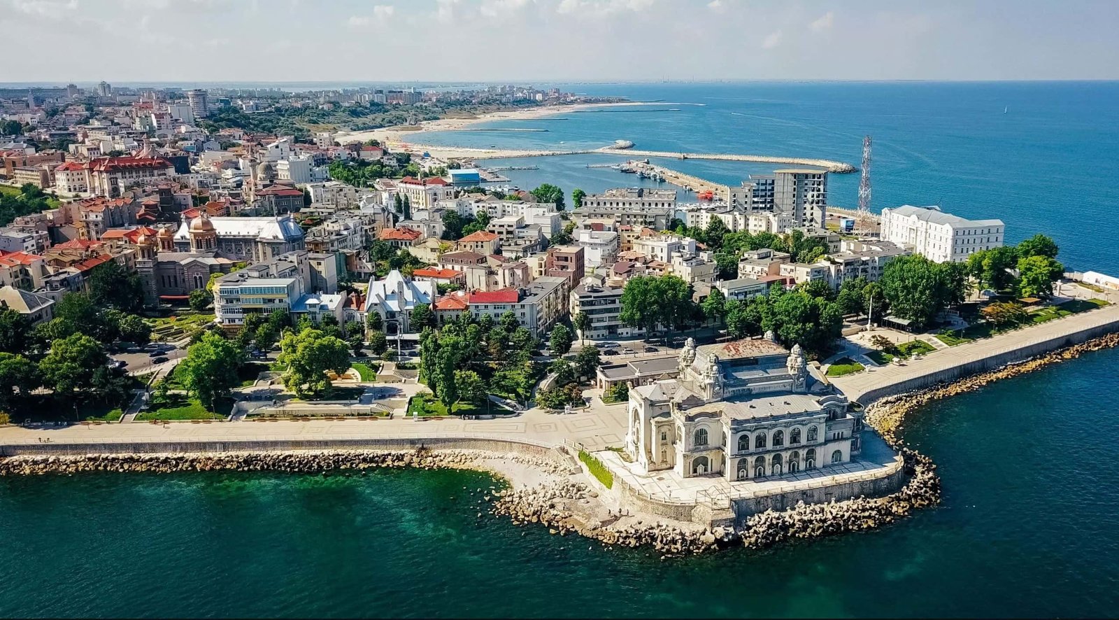 Panoramă asupra Constanței, Cazinoului și Mării Negre